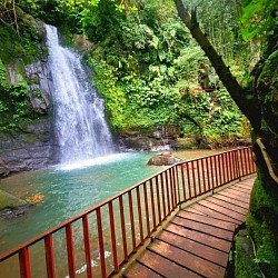 Uluwatu Petanu Waterfall