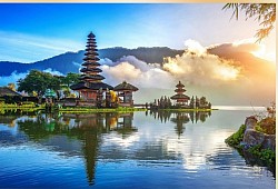 Ulundanu Beratan Lake
