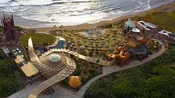Luna Beach Club